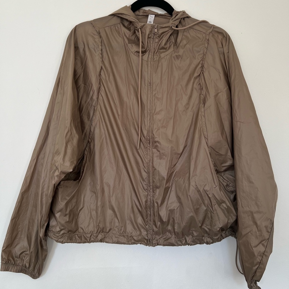 alo lightweight jacket